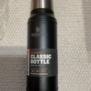 Stanley 1.0 Quart Classic Legendary Bottle